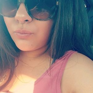 Meet your Posher, Karina